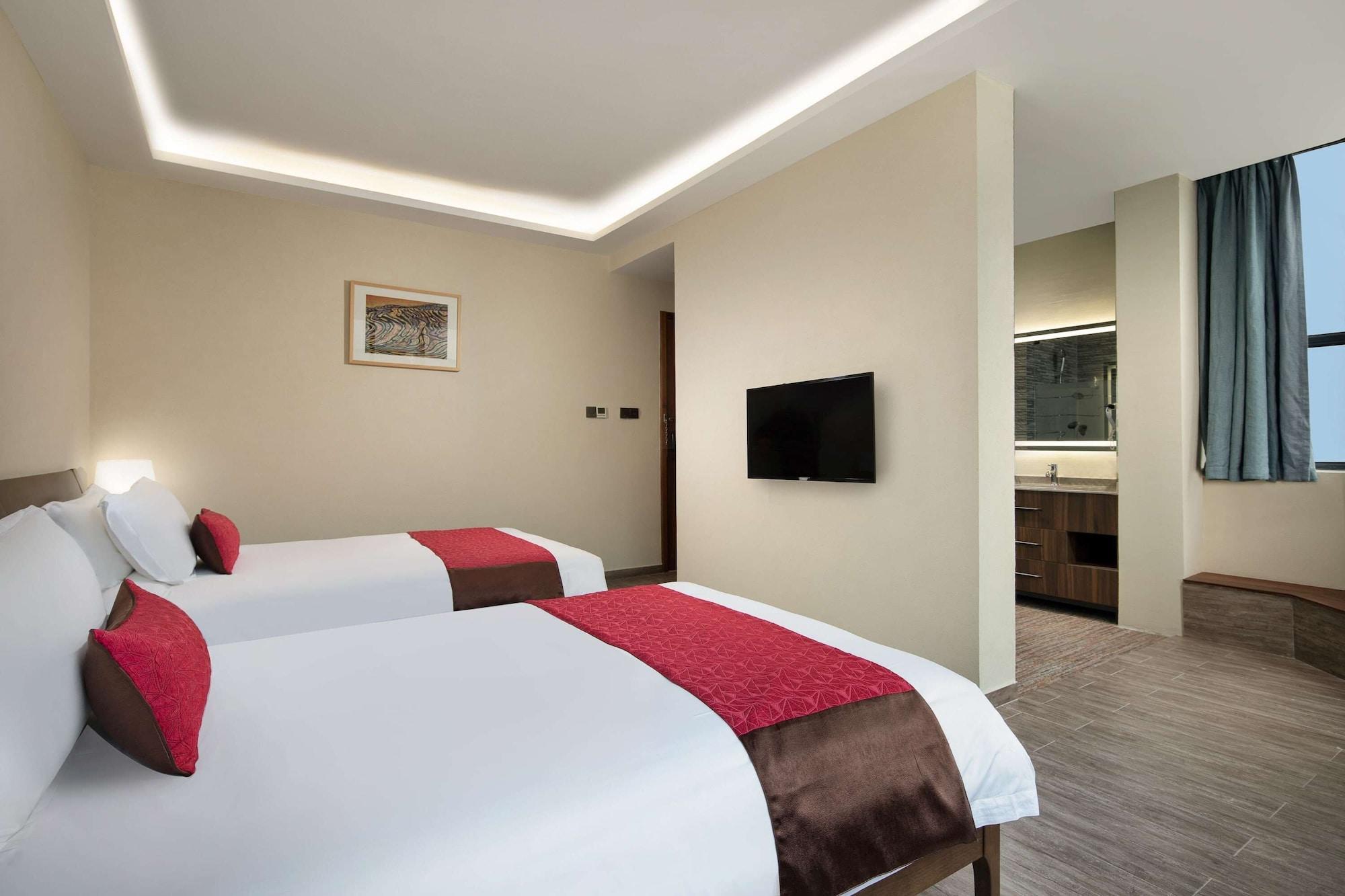 Ramada Encore By Wyndham Shanghai Pudong Airport Exterior photo