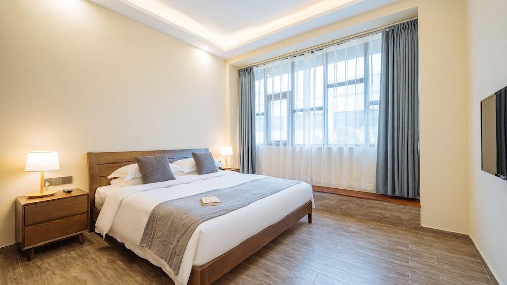 Ramada Encore By Wyndham Shanghai Pudong Airport Exterior photo