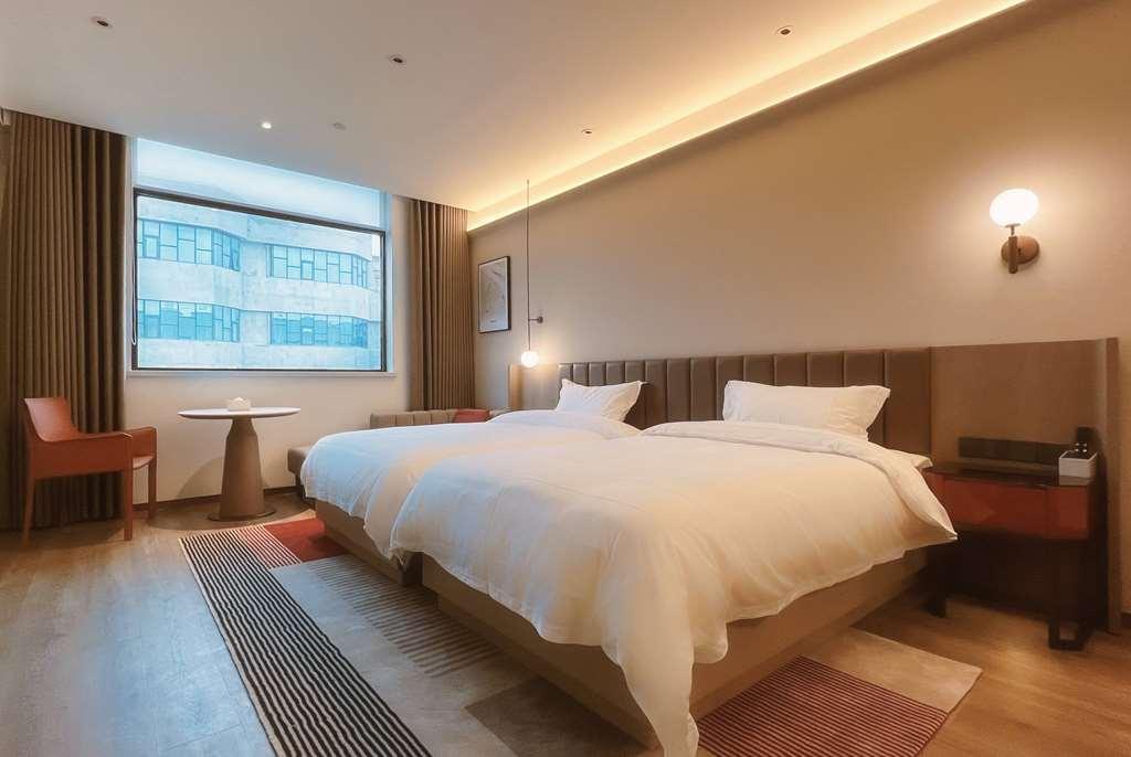 Ramada Encore By Wyndham Shanghai Pudong Airport Room photo