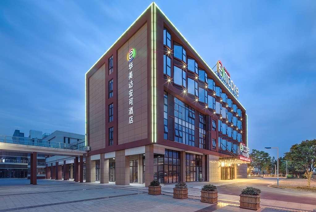 Ramada Encore By Wyndham Shanghai Pudong Airport Exterior photo