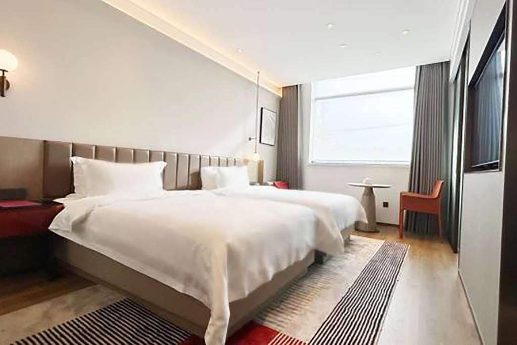 Ramada Encore By Wyndham Shanghai Pudong Airport Room photo